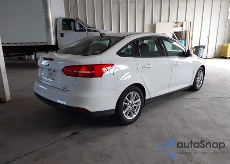 2016 Ford Focus Se z USA, uszkodzony, nr VIN 1FADP3F26GL247657